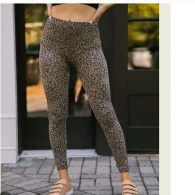 NWT Spanx Look At Me Now Leggings Olive Leopard FL3515 Small